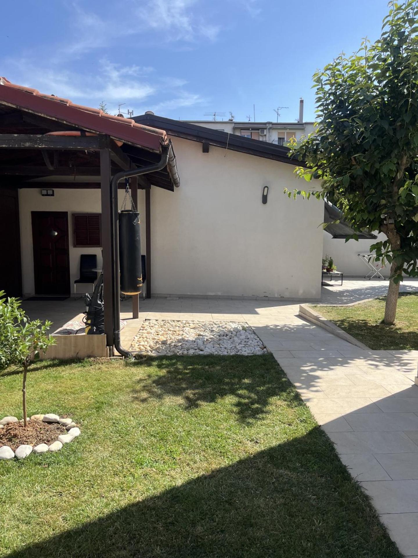 Small House Nea In City Center-With Free Parking Pula Buitenkant foto